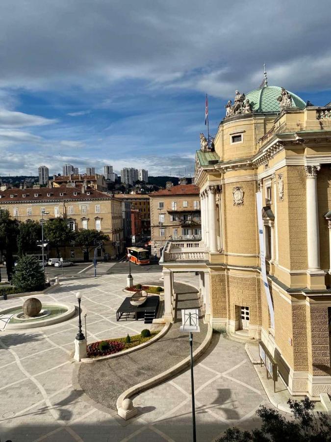 Апартаменты Plaza Teatro & Piazzale Teatro Риека Экстерьер фото